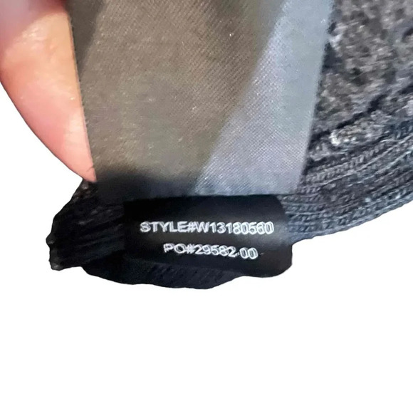 PrAna Quilted Zippered‎ Pockets Snap Button Closure Vest Size Small - Picture 5 of 7